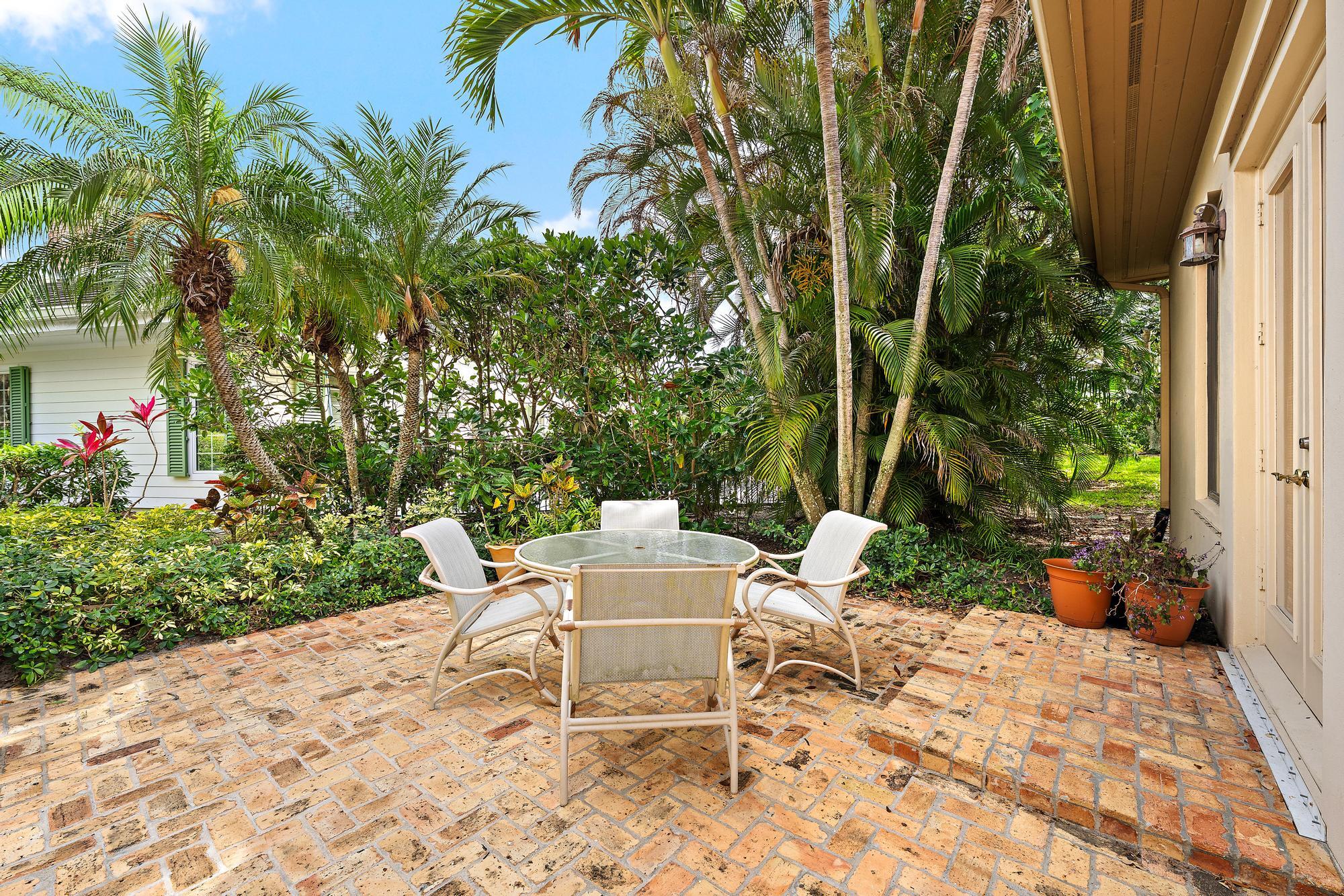 PRESTWICK VILLAS - Residential