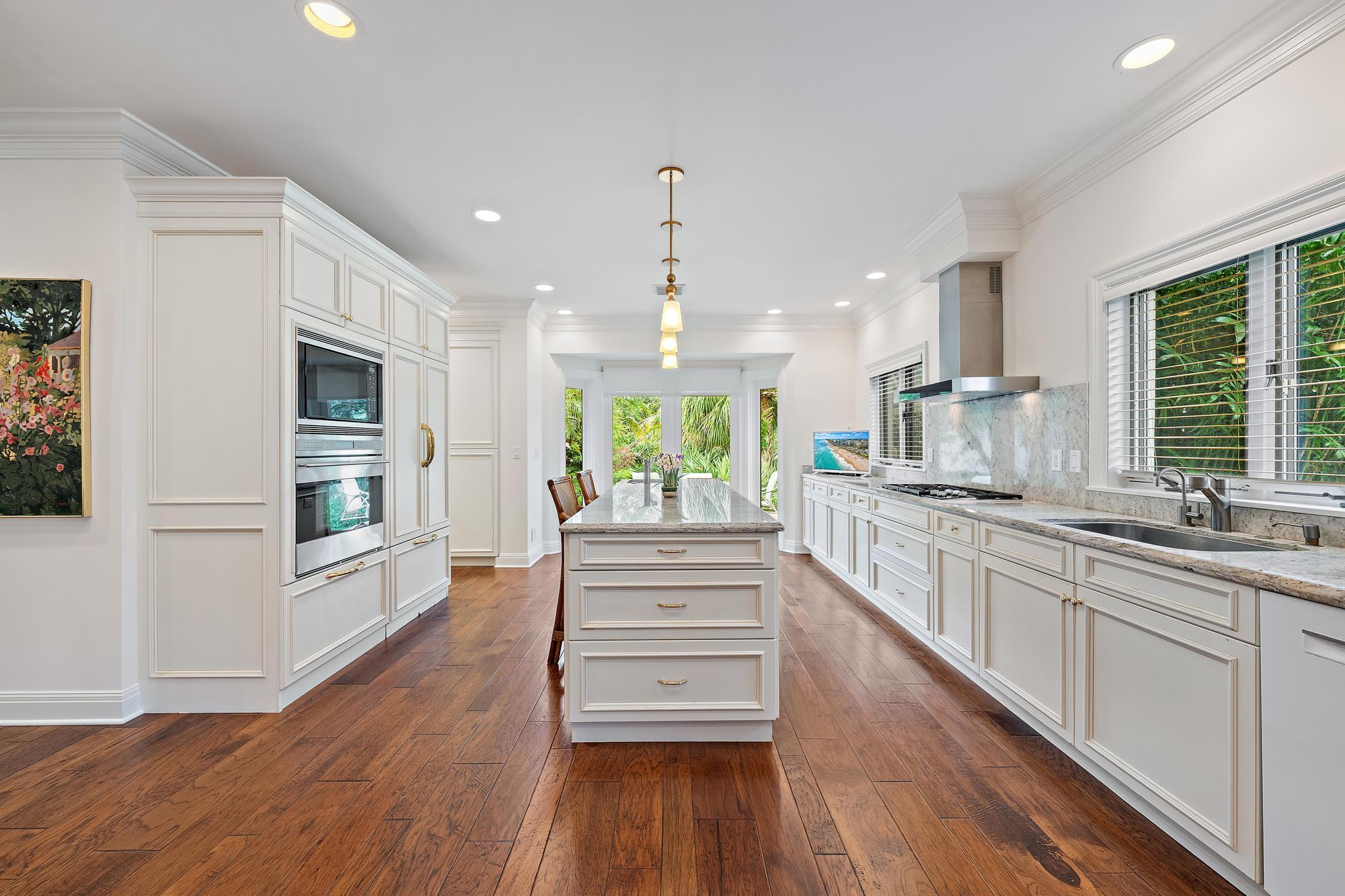 PRESTWICK VILLAS - Residential