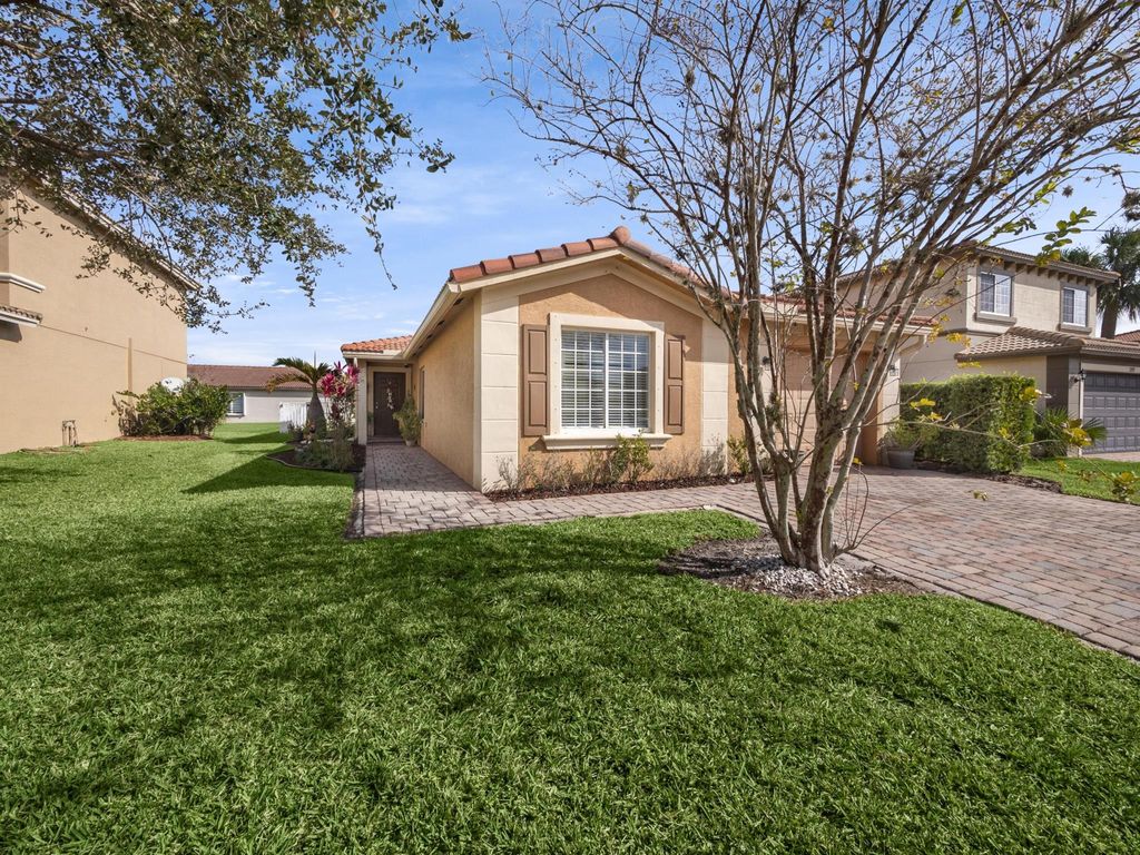 Photo of 2913 SW Cape Breton Drive, Port Saint Lucie, FL 34953 (MLS # R10948356)