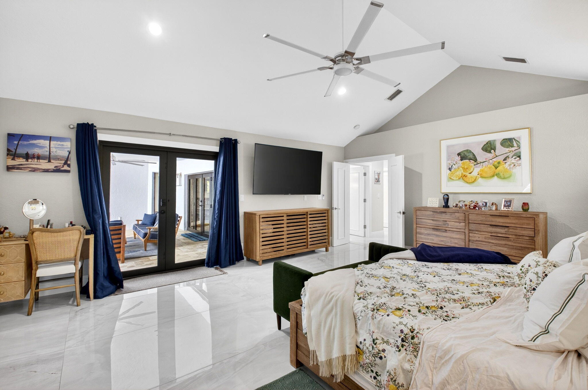 RIO POCO - Residential Lease