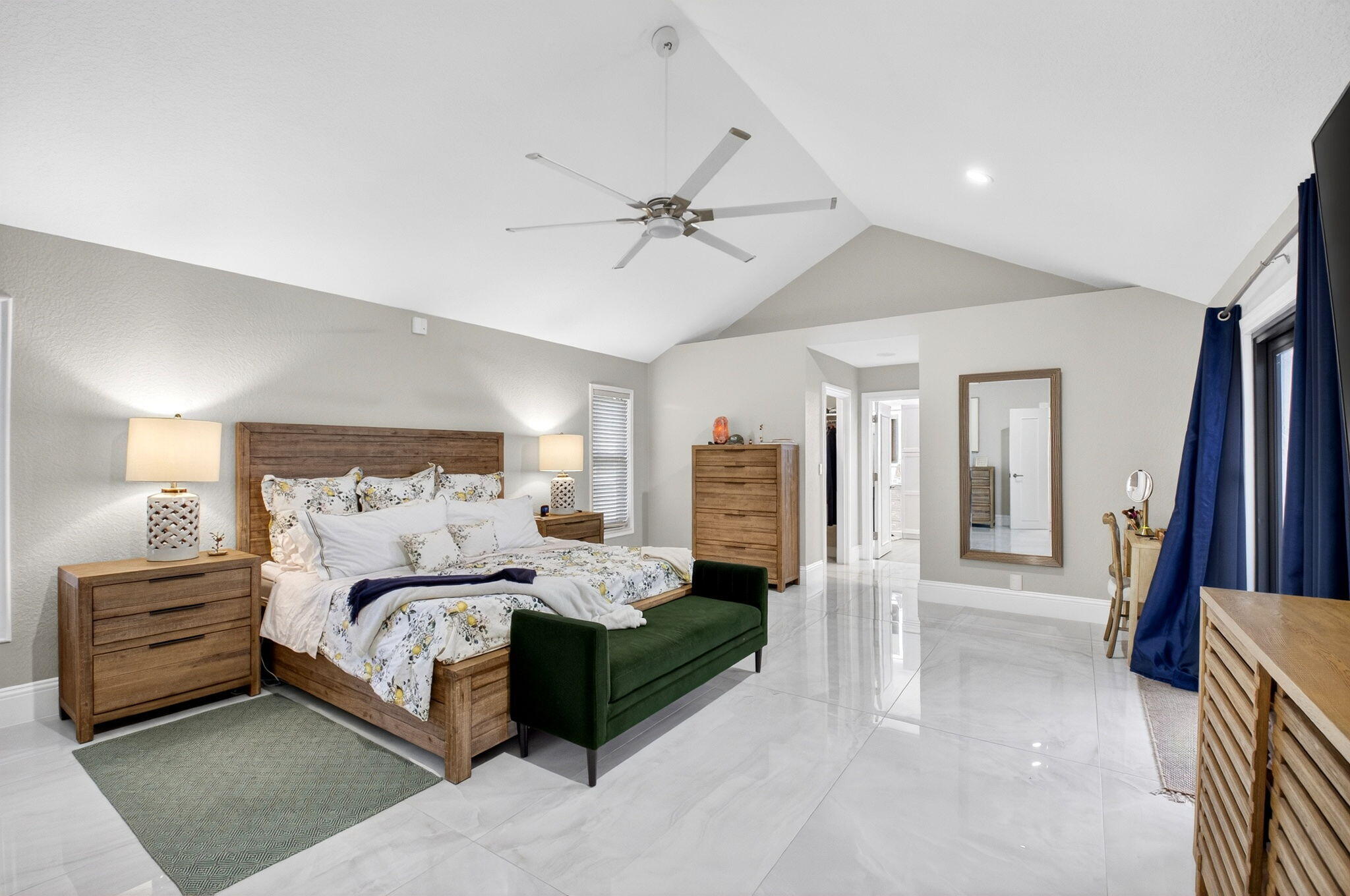 RIO POCO - Residential Lease