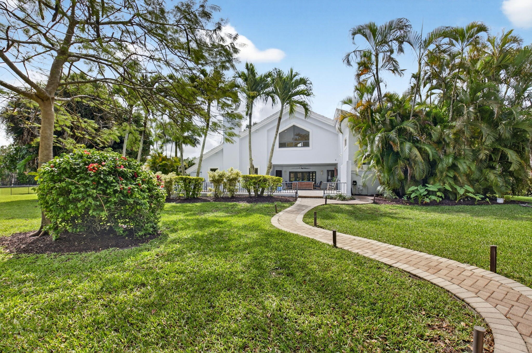 RIO POCO - Residential Lease
