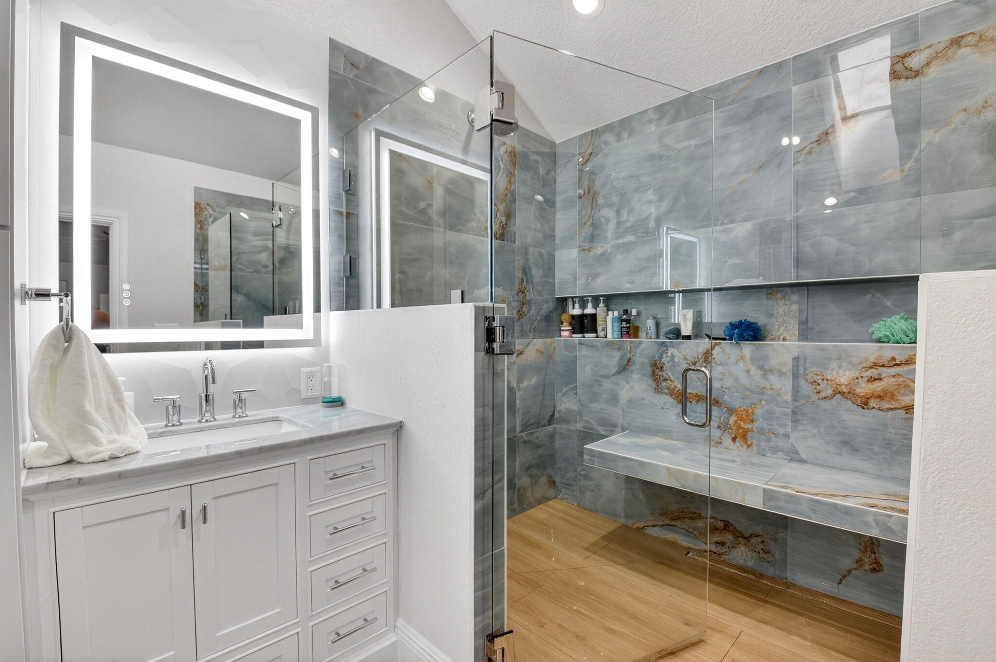 RIO POCO - Residential Lease