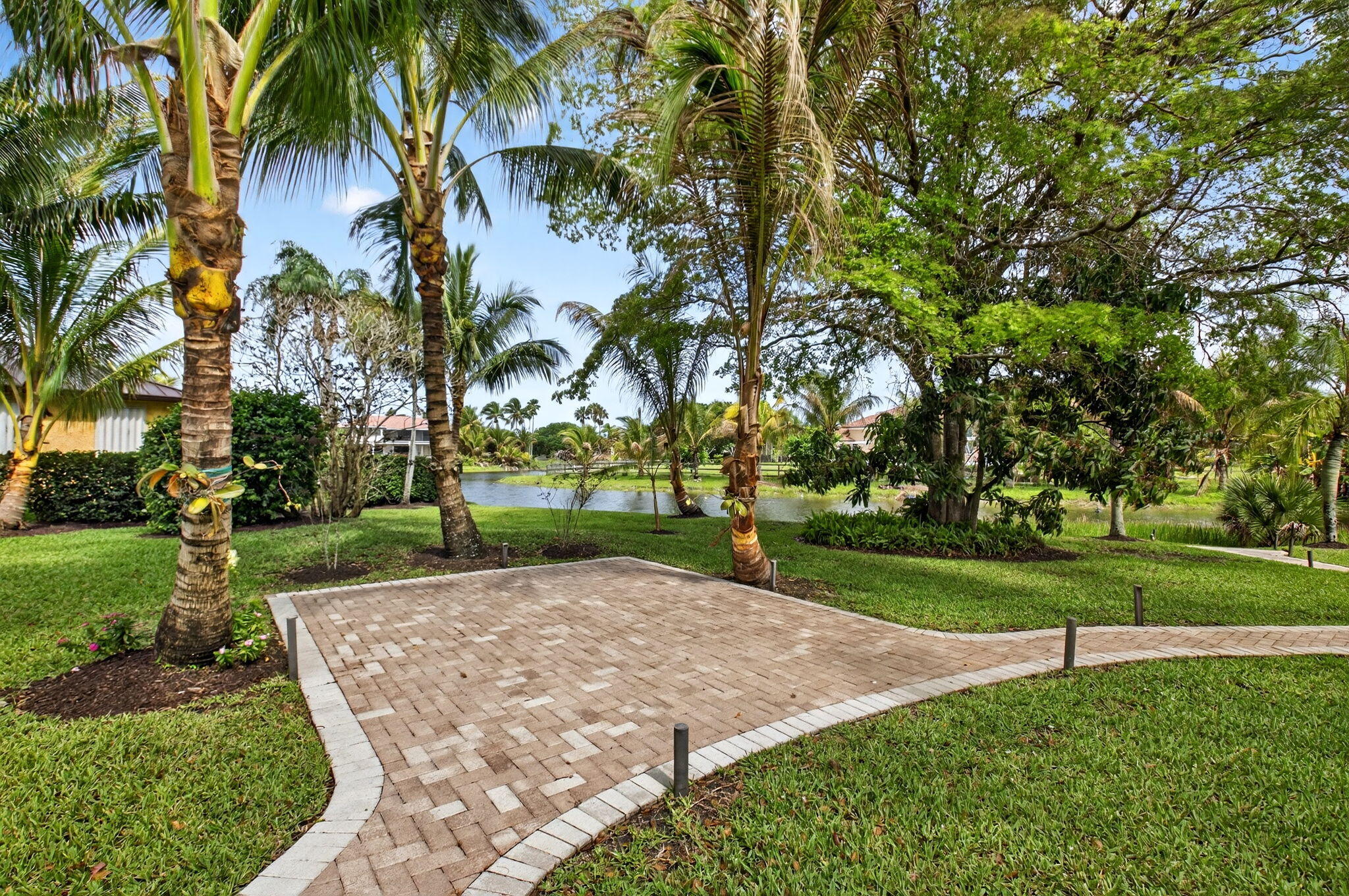 RIO POCO - Residential Lease