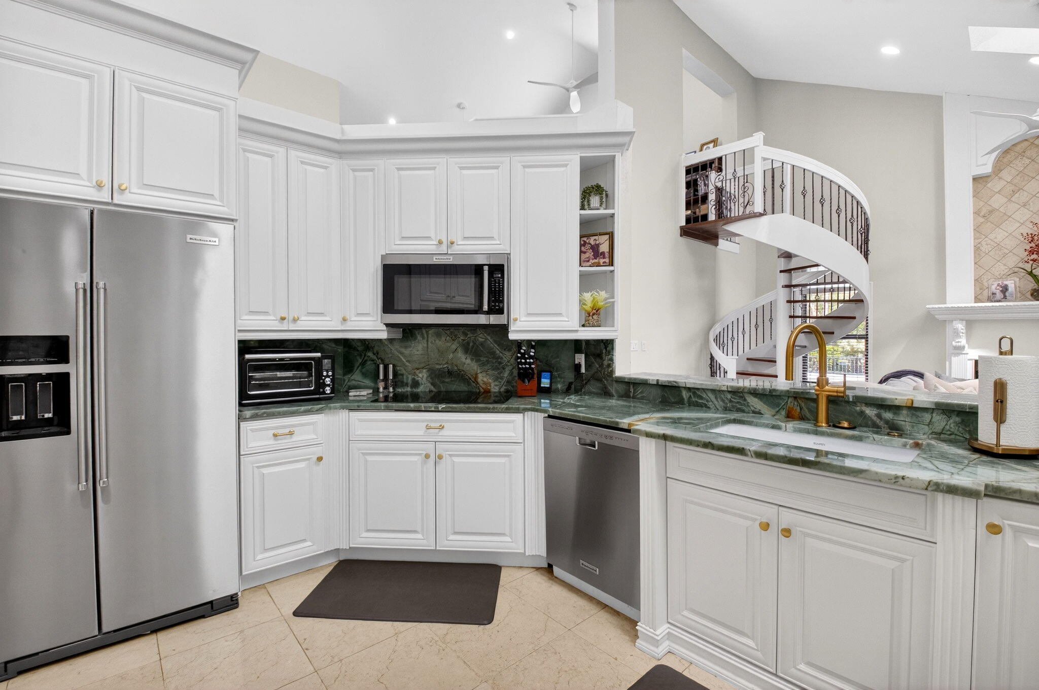 RIO POCO - Residential Lease