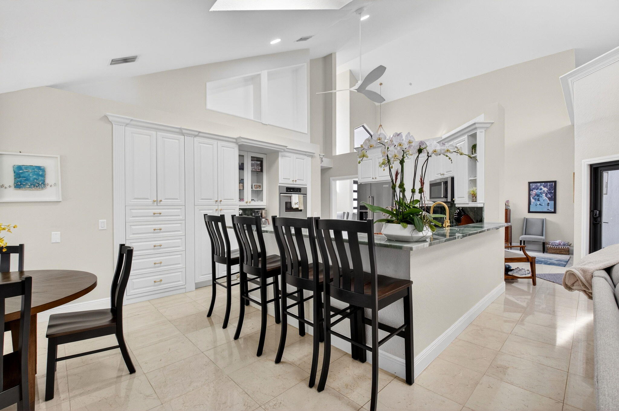 RIO POCO - Residential Lease