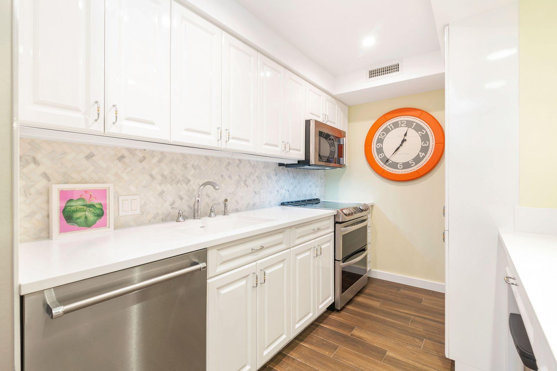 EVERGLADES PLAZA CONDO - Residential