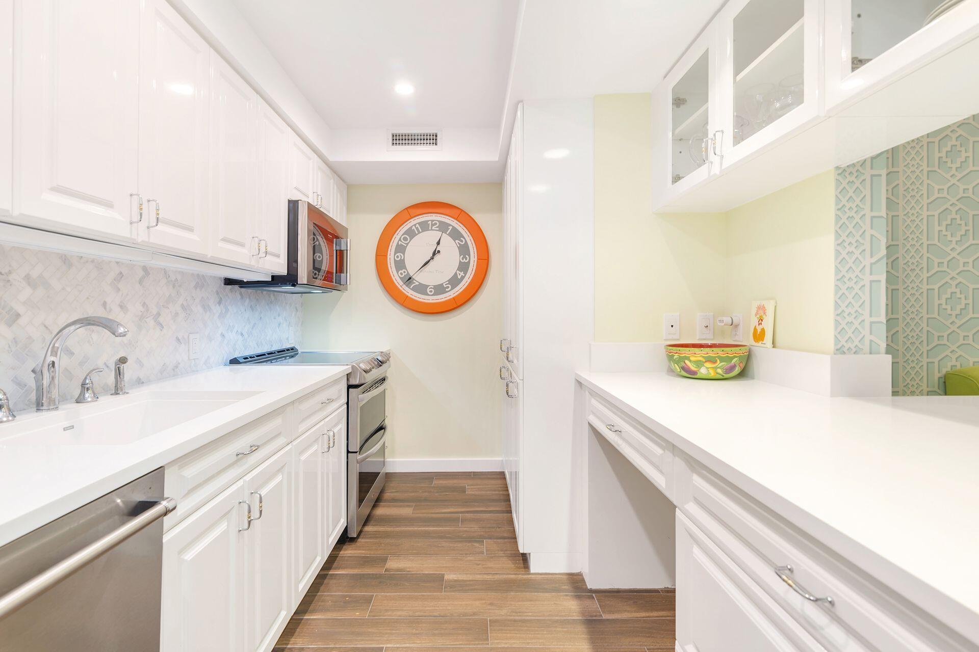 EVERGLADES PLAZA CONDO - Residential
