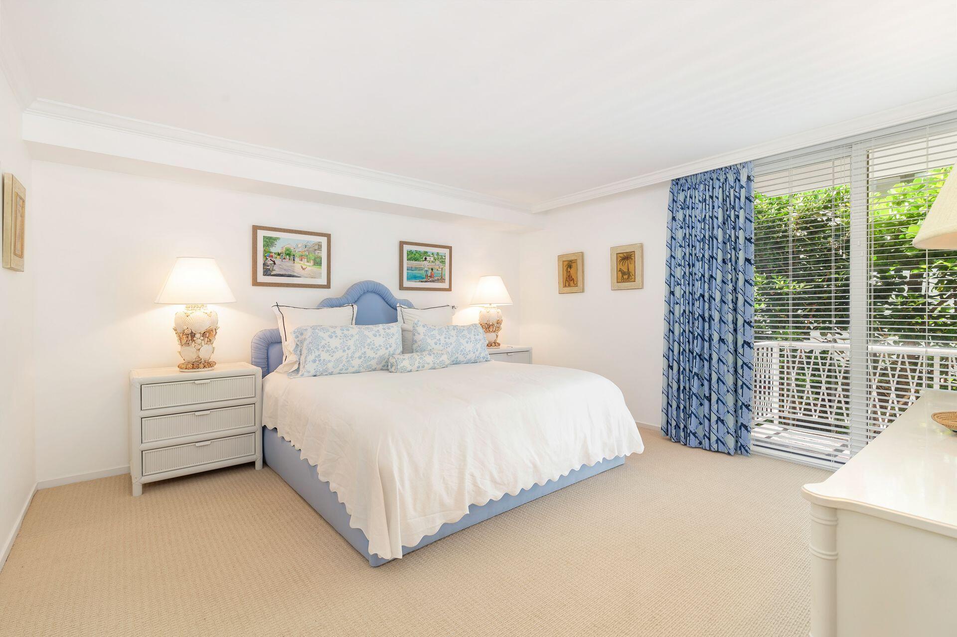 EVERGLADES PLAZA CONDO - Residential