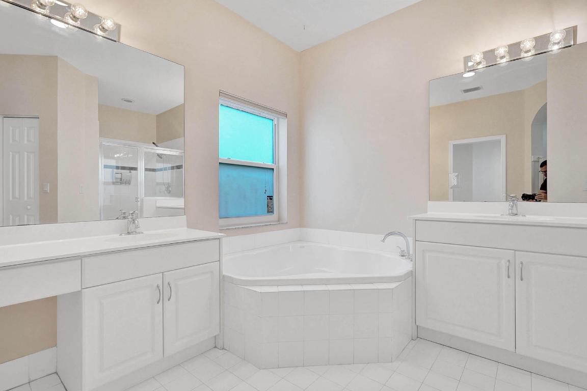 PARKLAND ISLES - Residential Lease