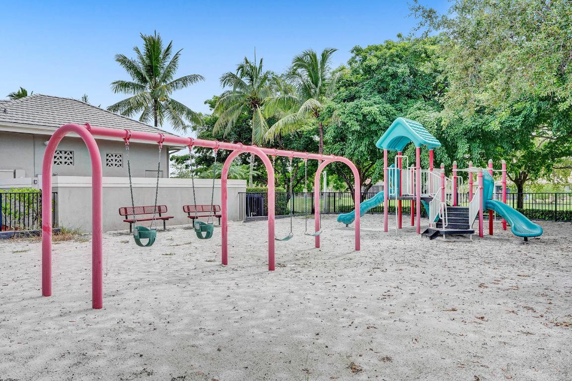 PARKLAND ISLES - Residential Lease