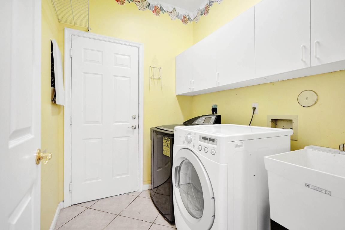 PARKLAND ISLES - Residential Lease