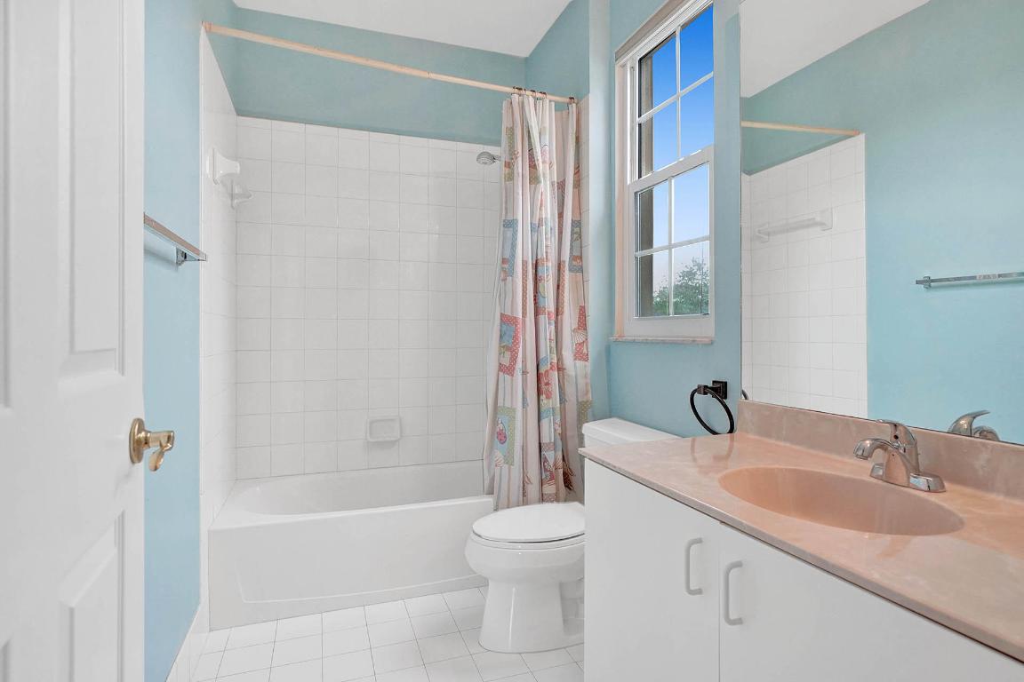 PARKLAND ISLES - Residential Lease