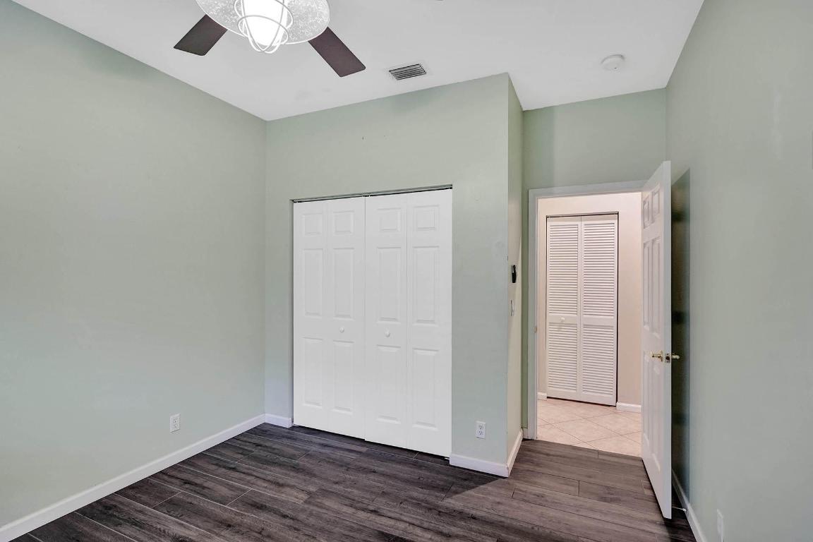 PARKLAND ISLES - Residential Lease