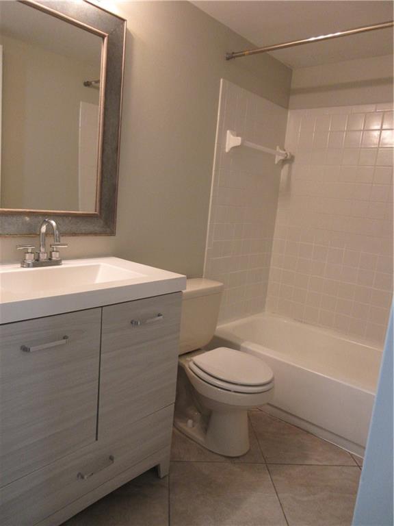 Coral Spgs Lakes 68-12 B - Residential Lease