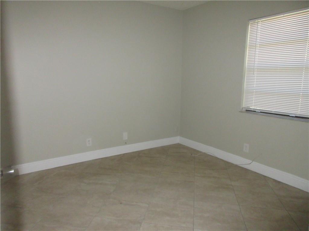 Coral Spgs Lakes 68-12 B - Residential Lease