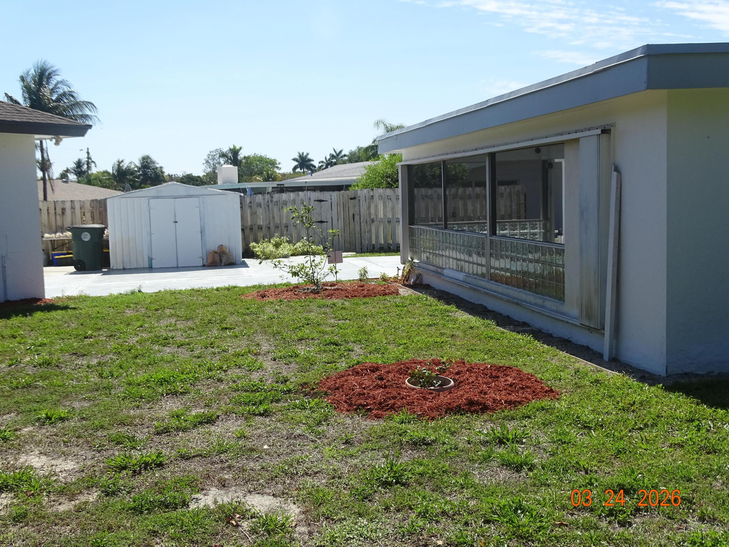 UNIVERSITY GARDENS - Residential