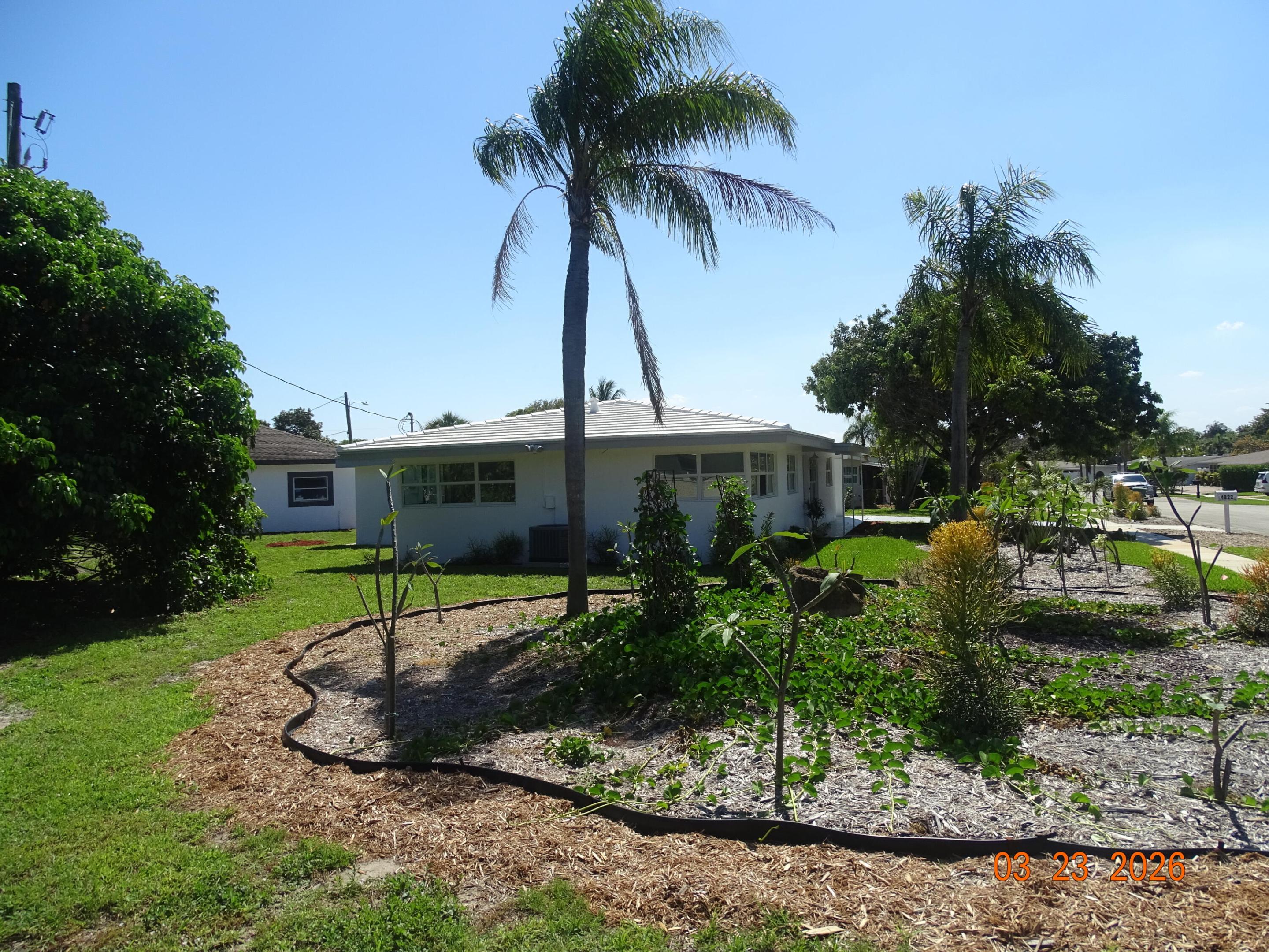 UNIVERSITY GARDENS - Residential