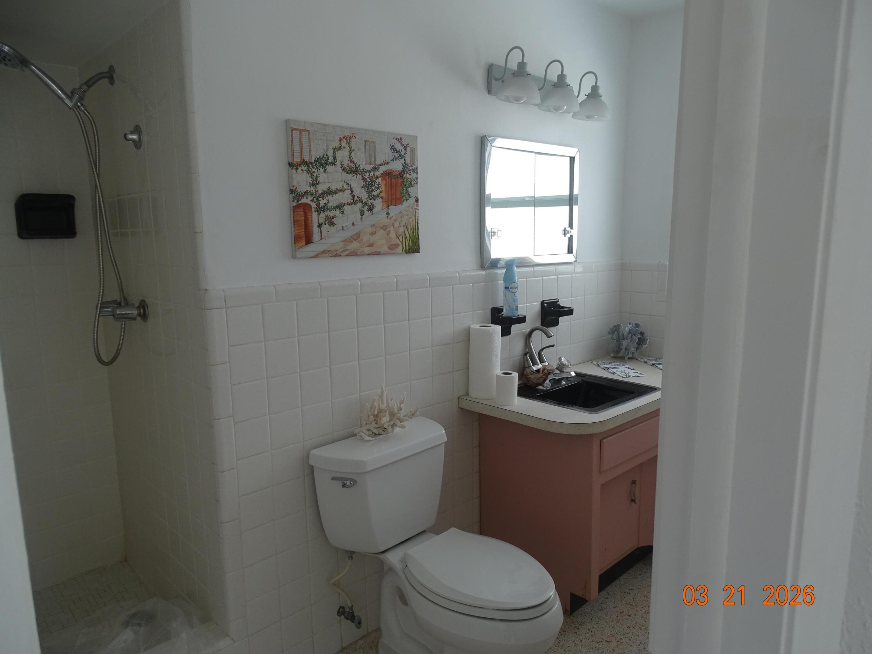 UNIVERSITY GARDENS - Residential