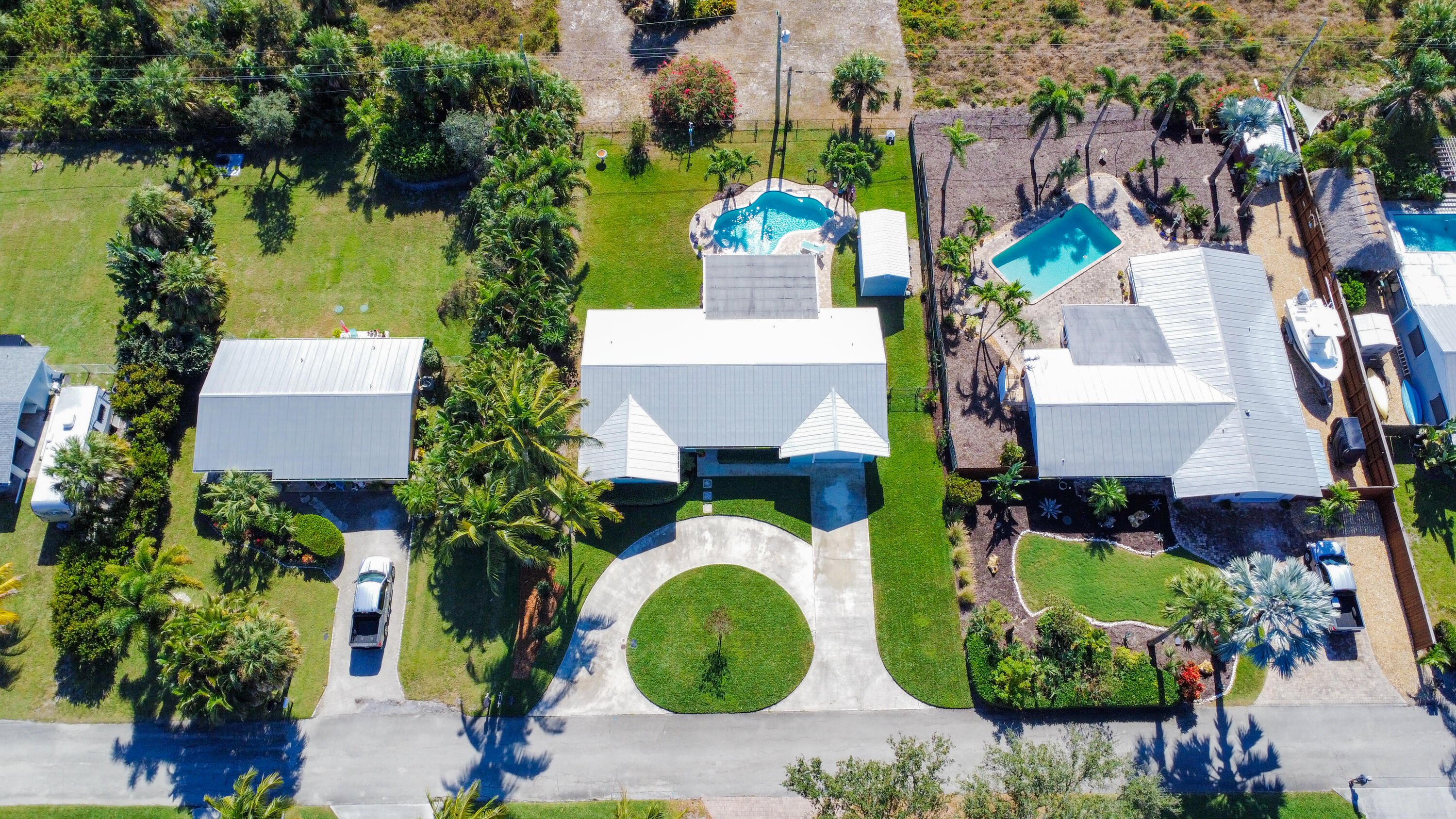 9464 SE Saturn Street