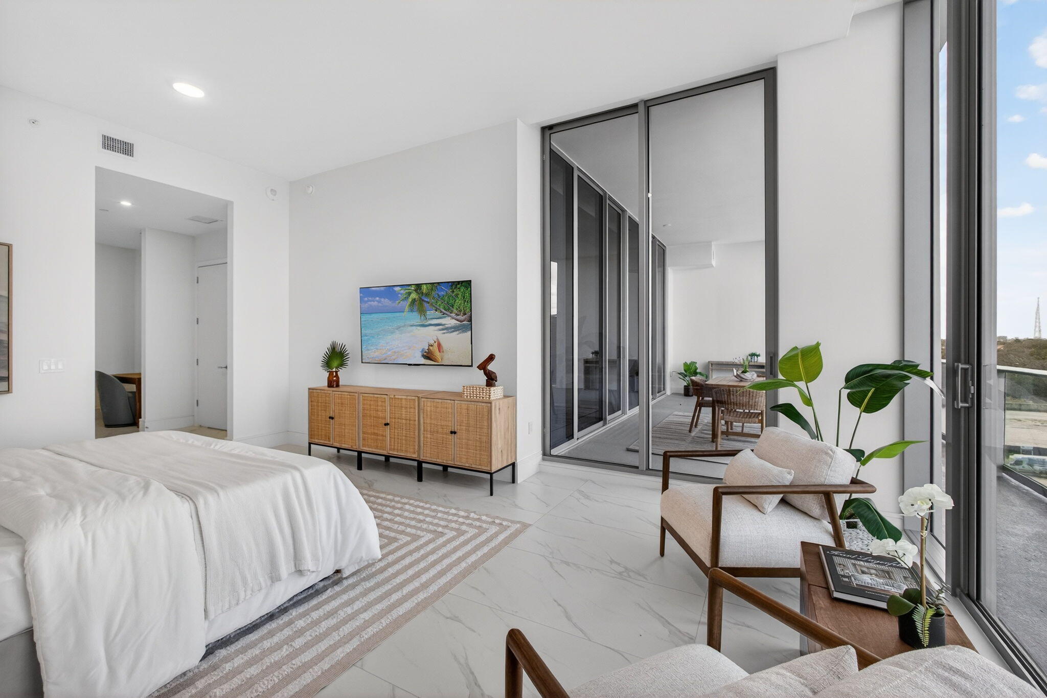 NAUTILUS 220 CONDO - Residential