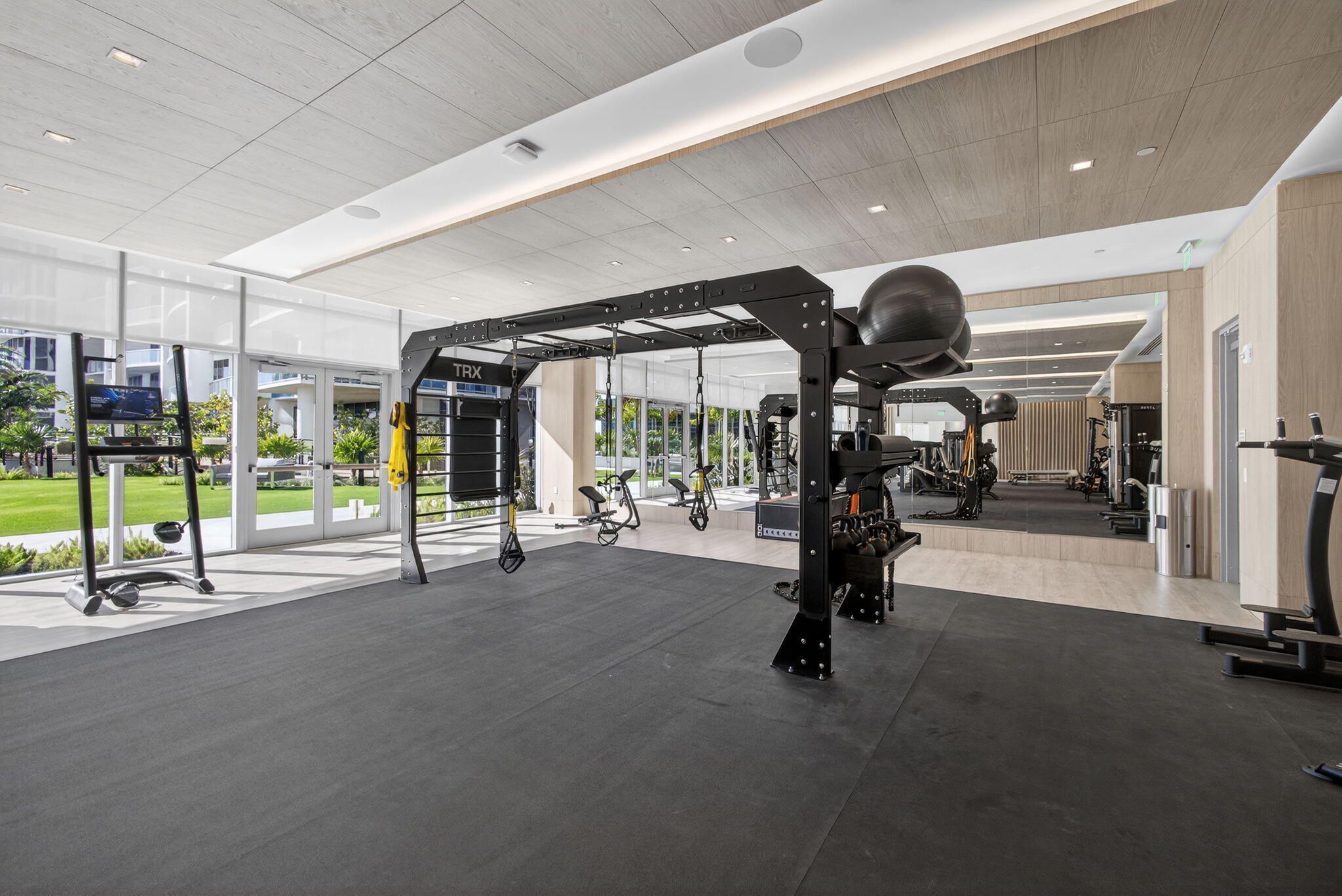 NAUTILUS 220 CONDO - Residential