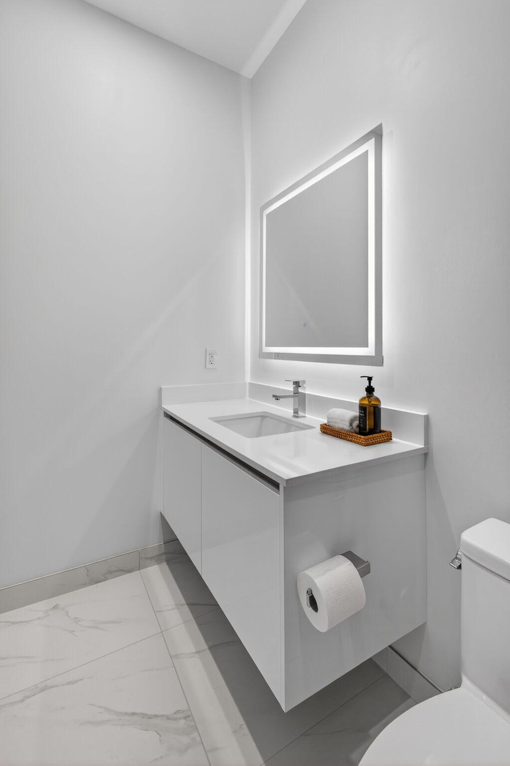 NAUTILUS 220 CONDO - Residential