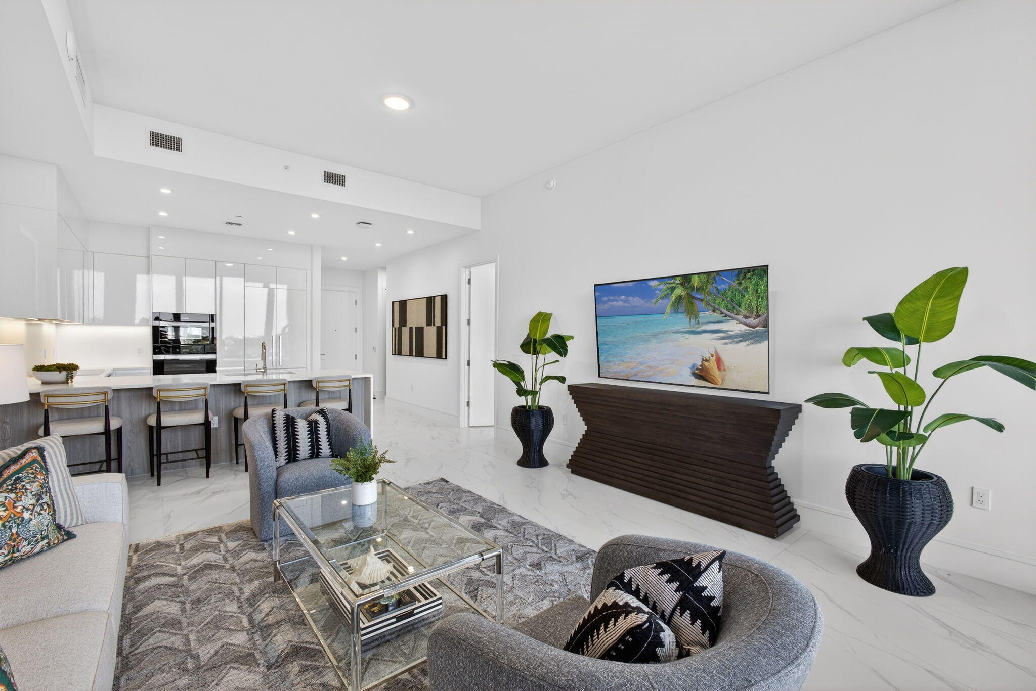 NAUTILUS 220 CONDO - Residential