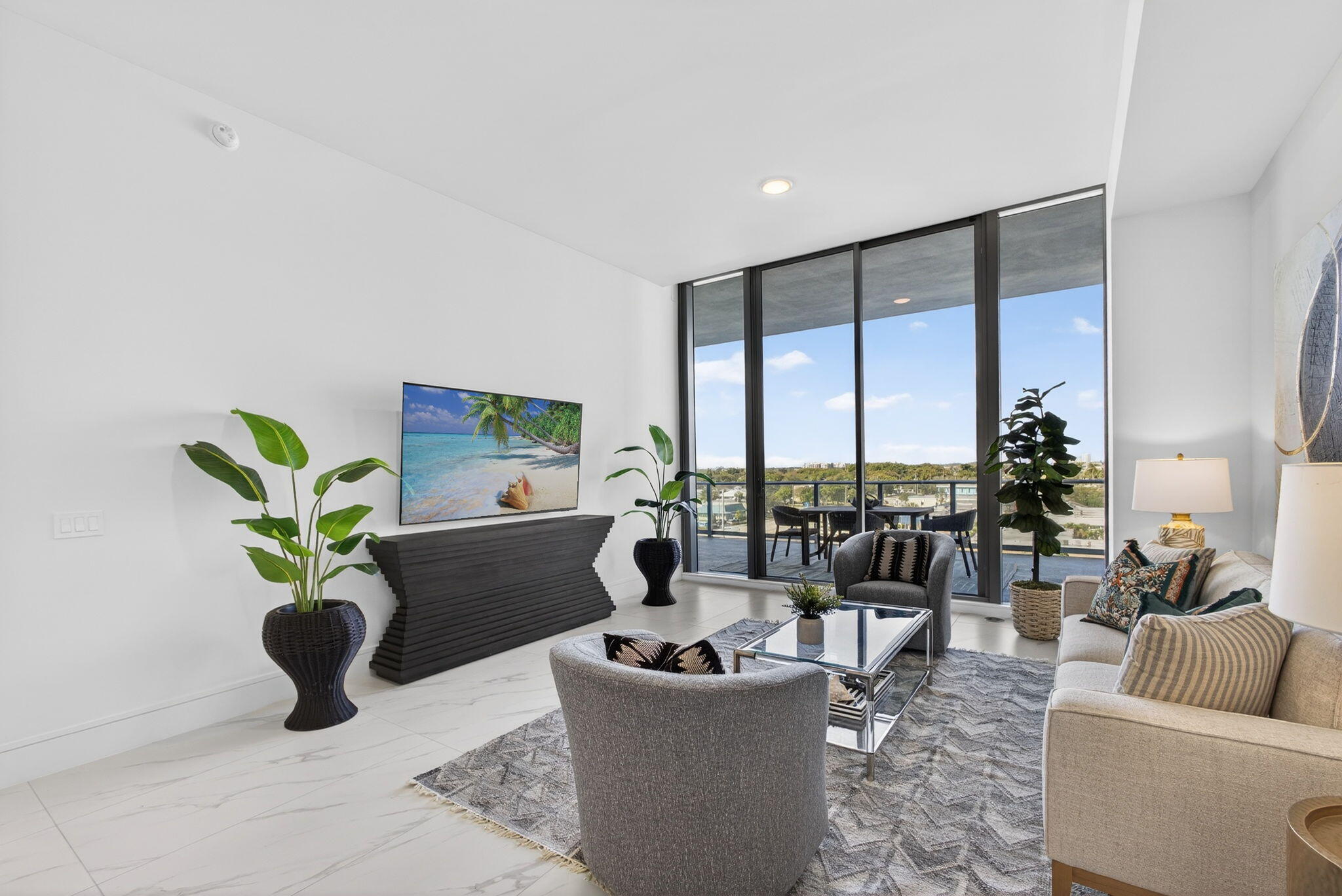 NAUTILUS 220 CONDO - Residential