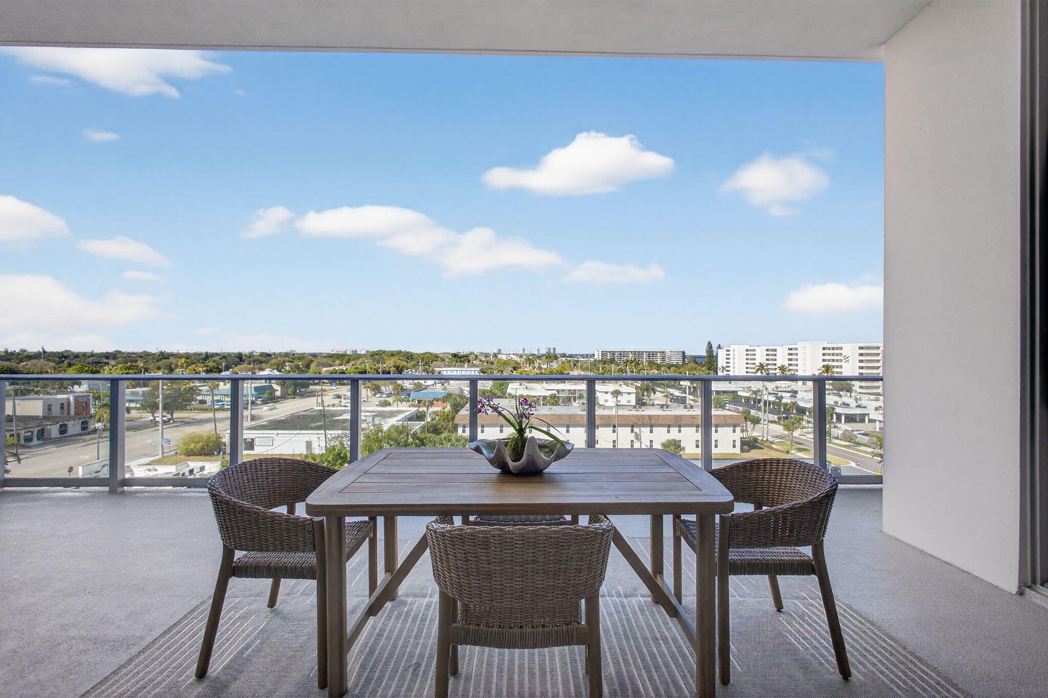 NAUTILUS 220 CONDO - Residential