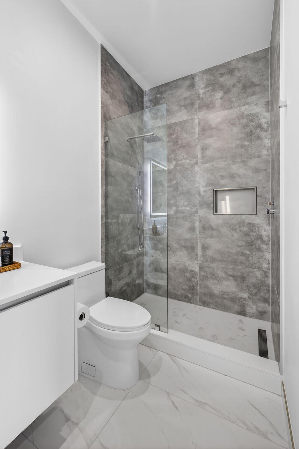 NAUTILUS 220 CONDO - Residential