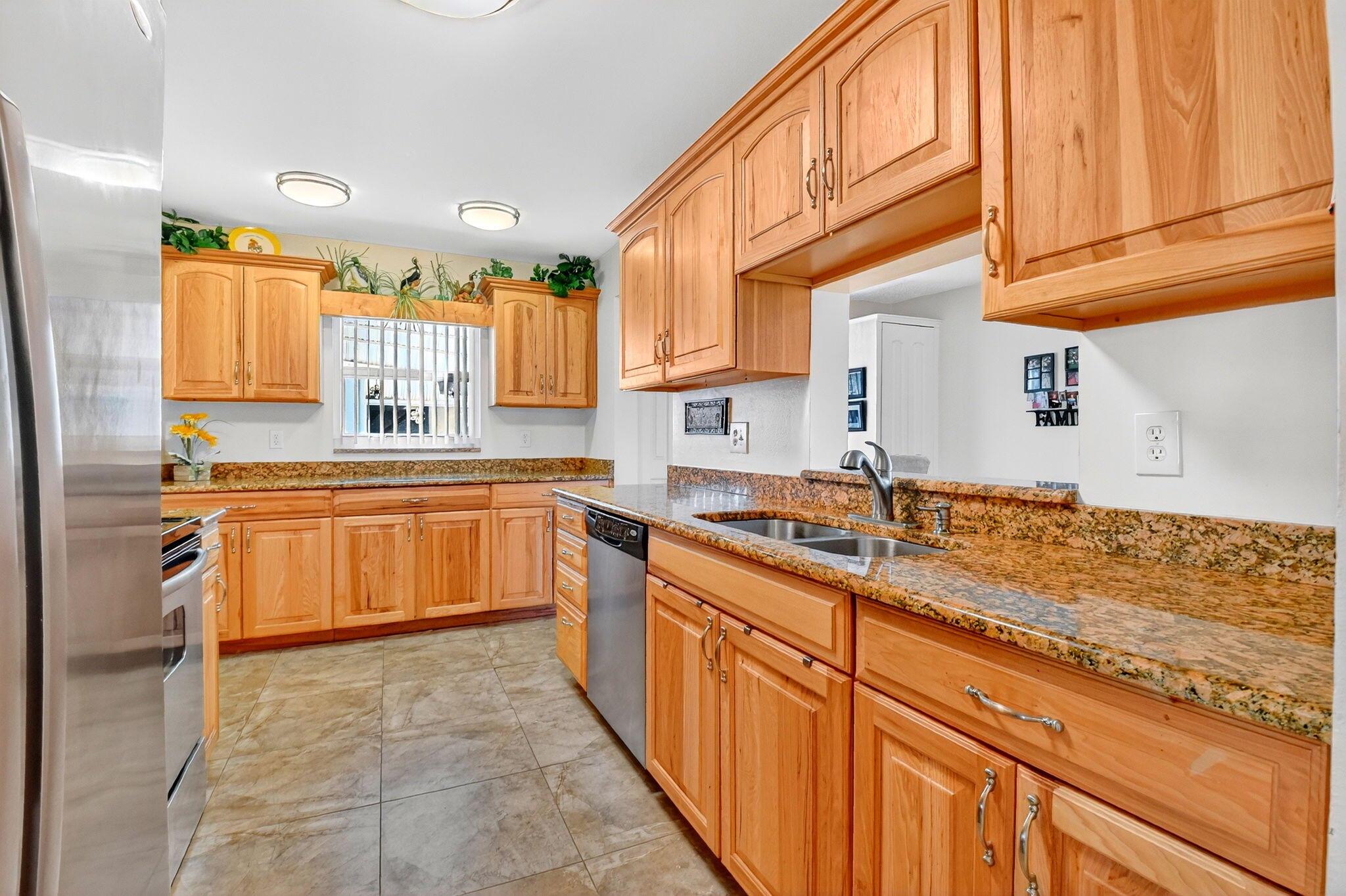 PALM BEACH LEISUREVILLE S - Residential