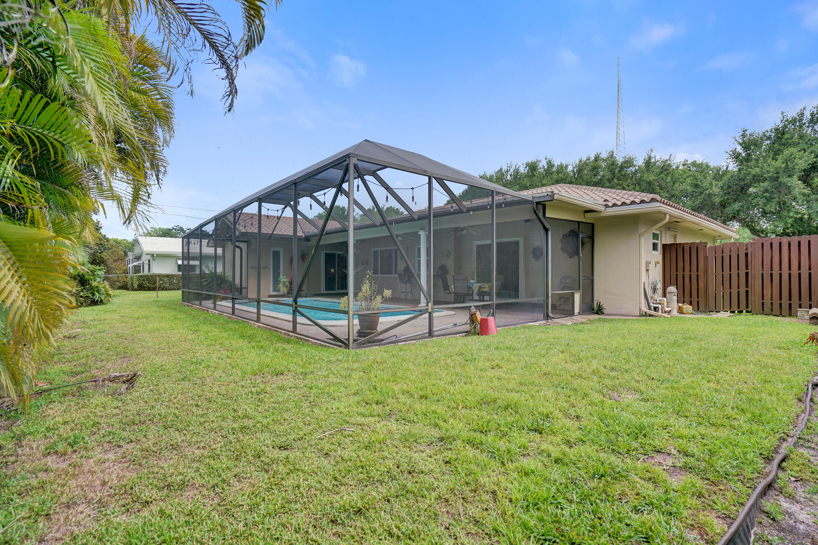 PLANTATION SECLUDED GDNS-1ST ADD - Residential