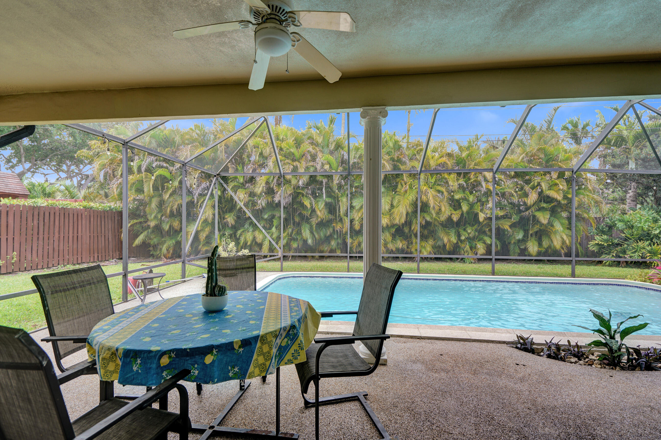 PLANTATION SECLUDED GDNS-1ST ADD - Residential