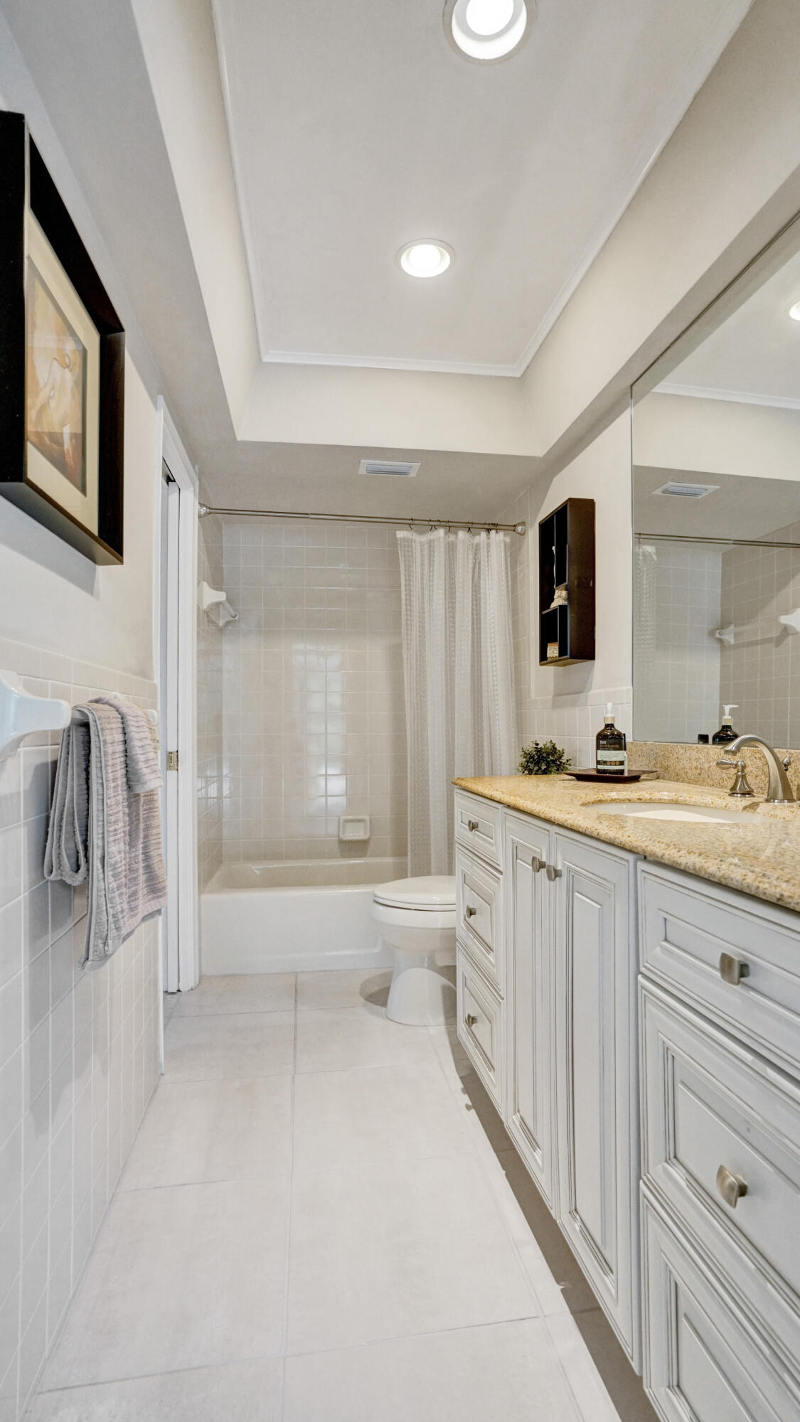 PLANTATION SECLUDED GDNS-1ST ADD - Residential