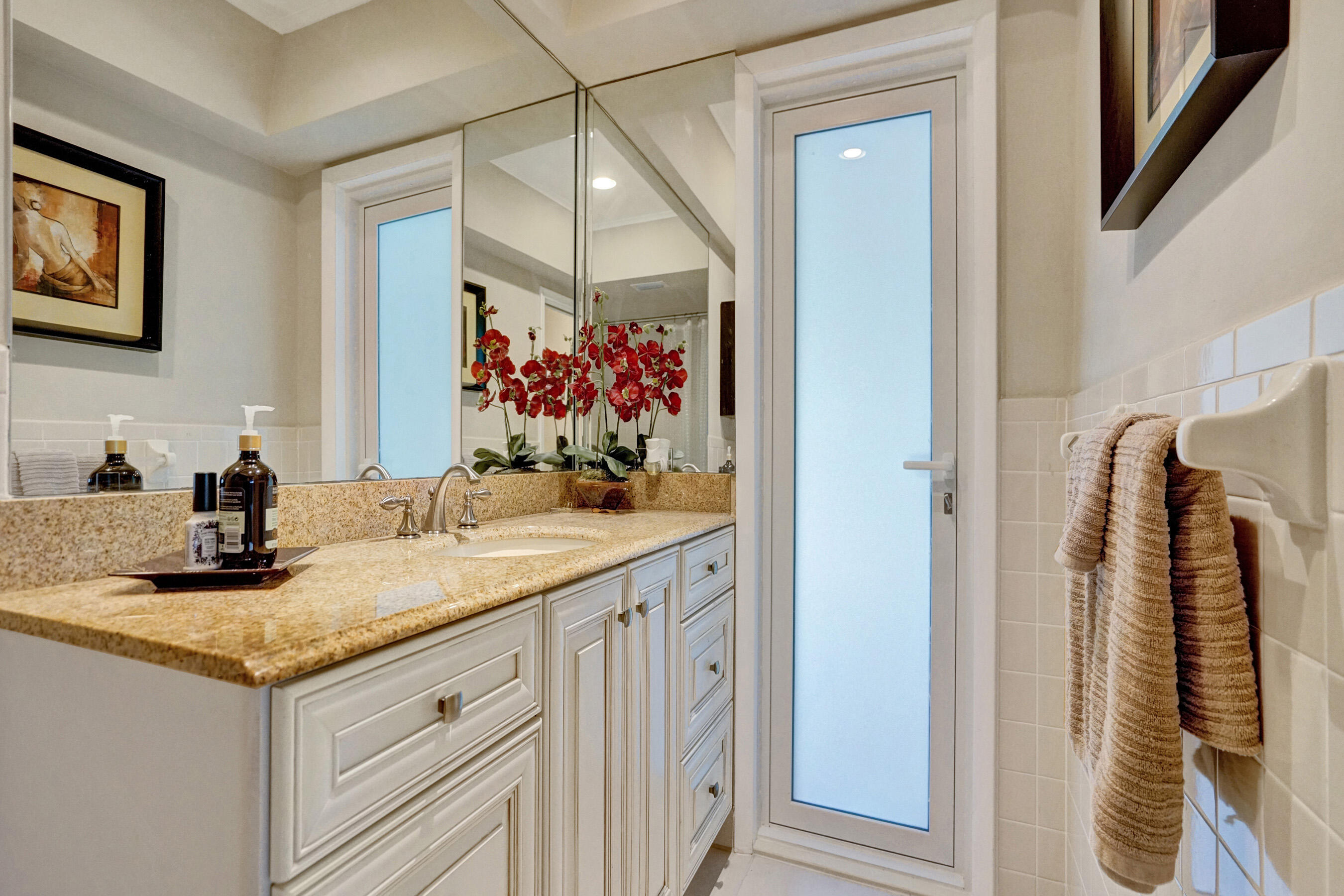 PLANTATION SECLUDED GDNS-1ST ADD - Residential