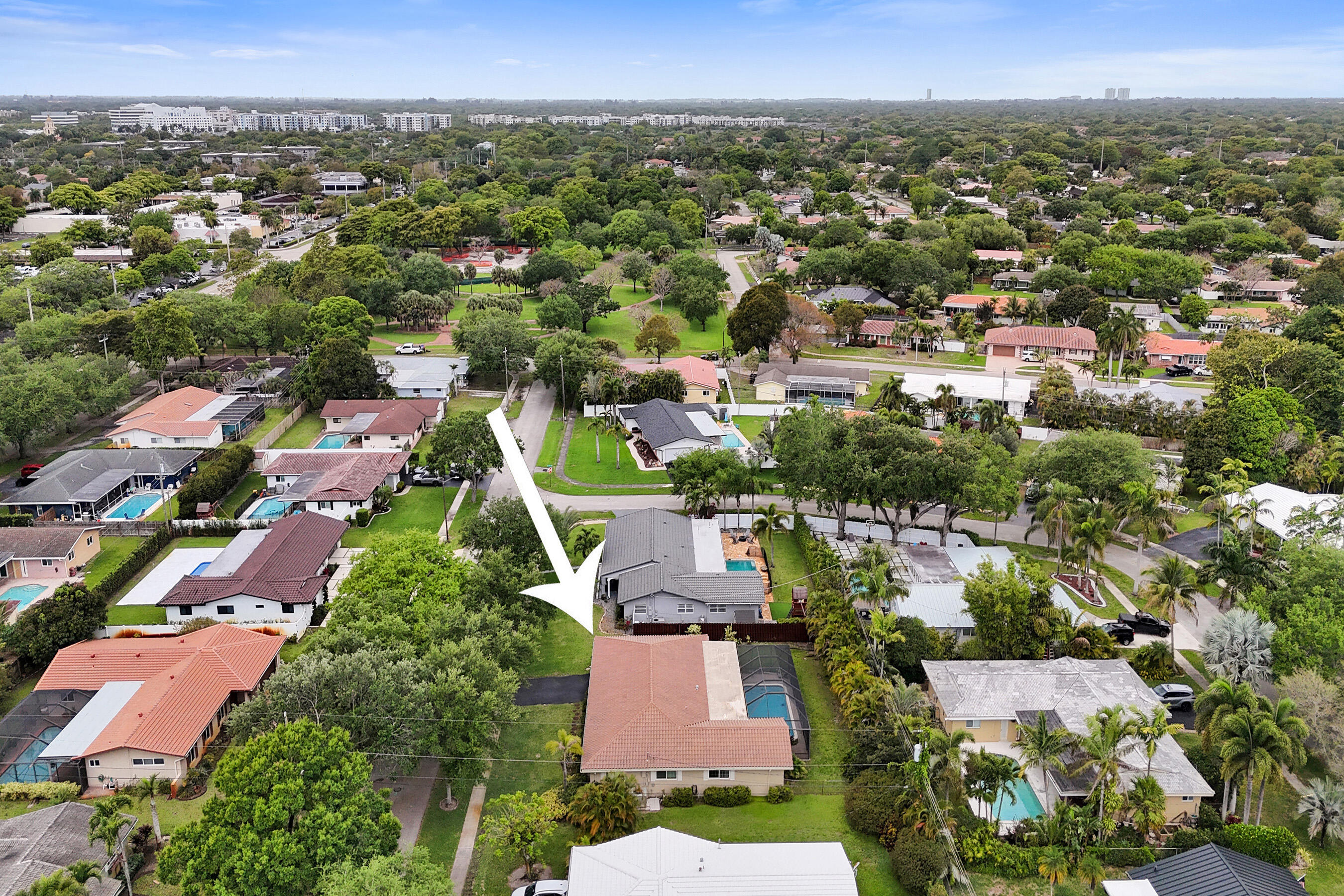 PLANTATION SECLUDED GDNS-1ST ADD - Residential