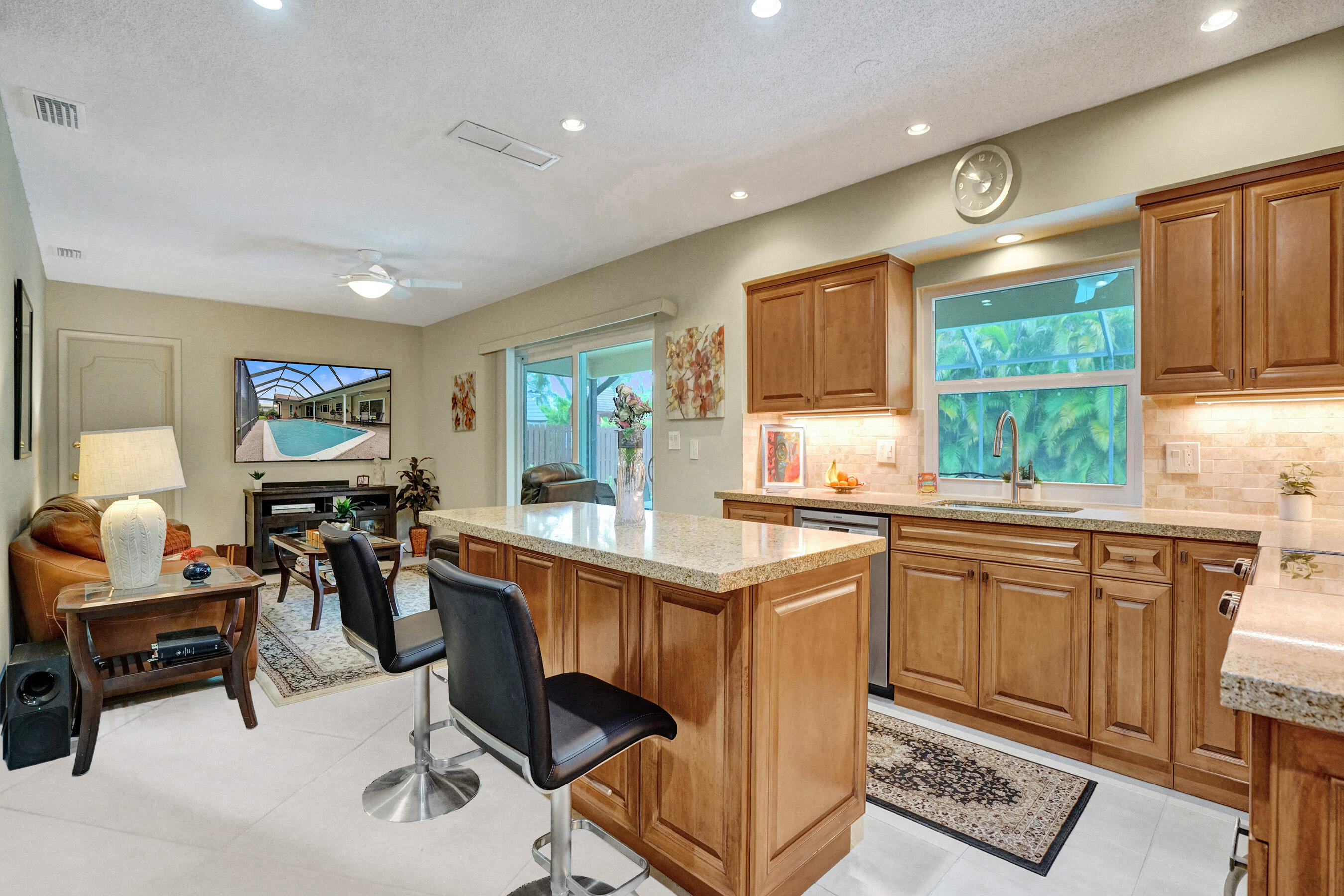 PLANTATION SECLUDED GDNS-1ST ADD - Residential