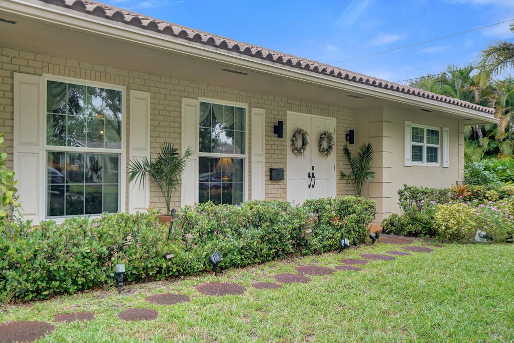 Photo of 7241 NW 5th Court, Plantation, FL 33317 (MLS # B26010903)