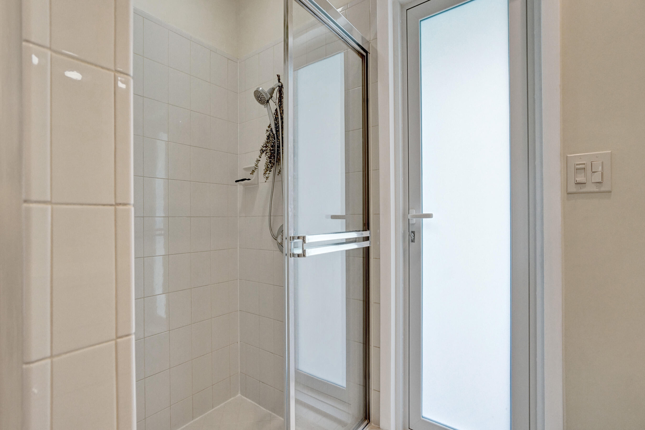 PLANTATION SECLUDED GDNS-1ST ADD - Residential