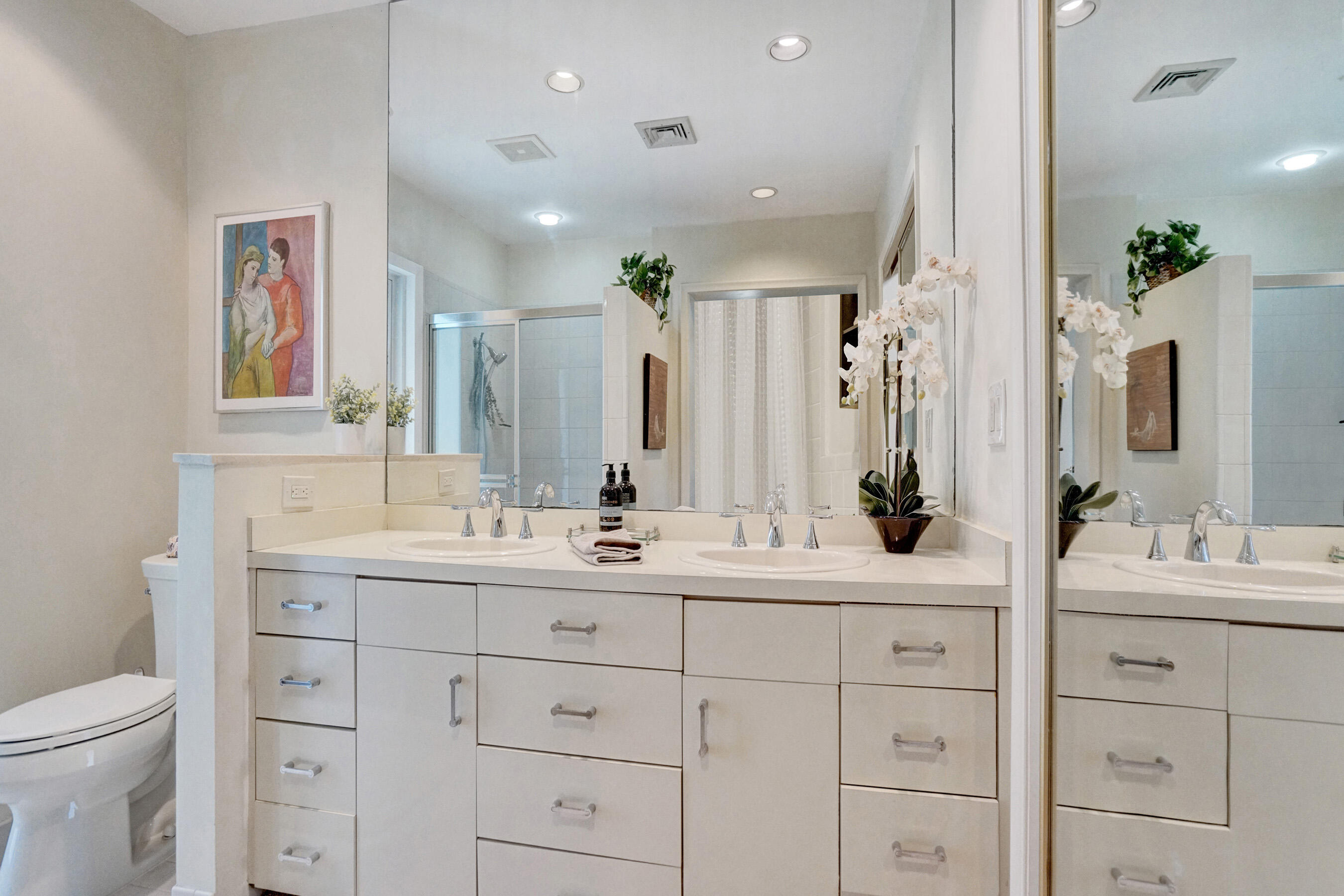 PLANTATION SECLUDED GDNS-1ST ADD - Residential