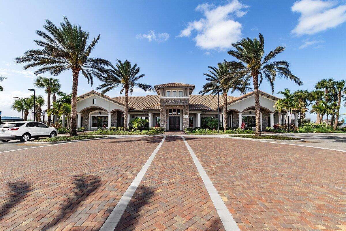 SONOMA ISLES - Residential