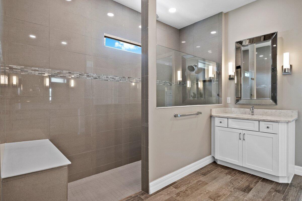 SONOMA ISLES - Residential