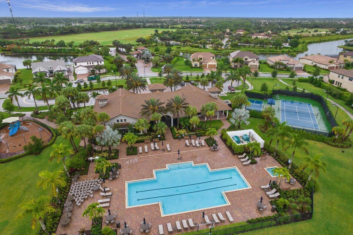 SONOMA ISLES - Residential