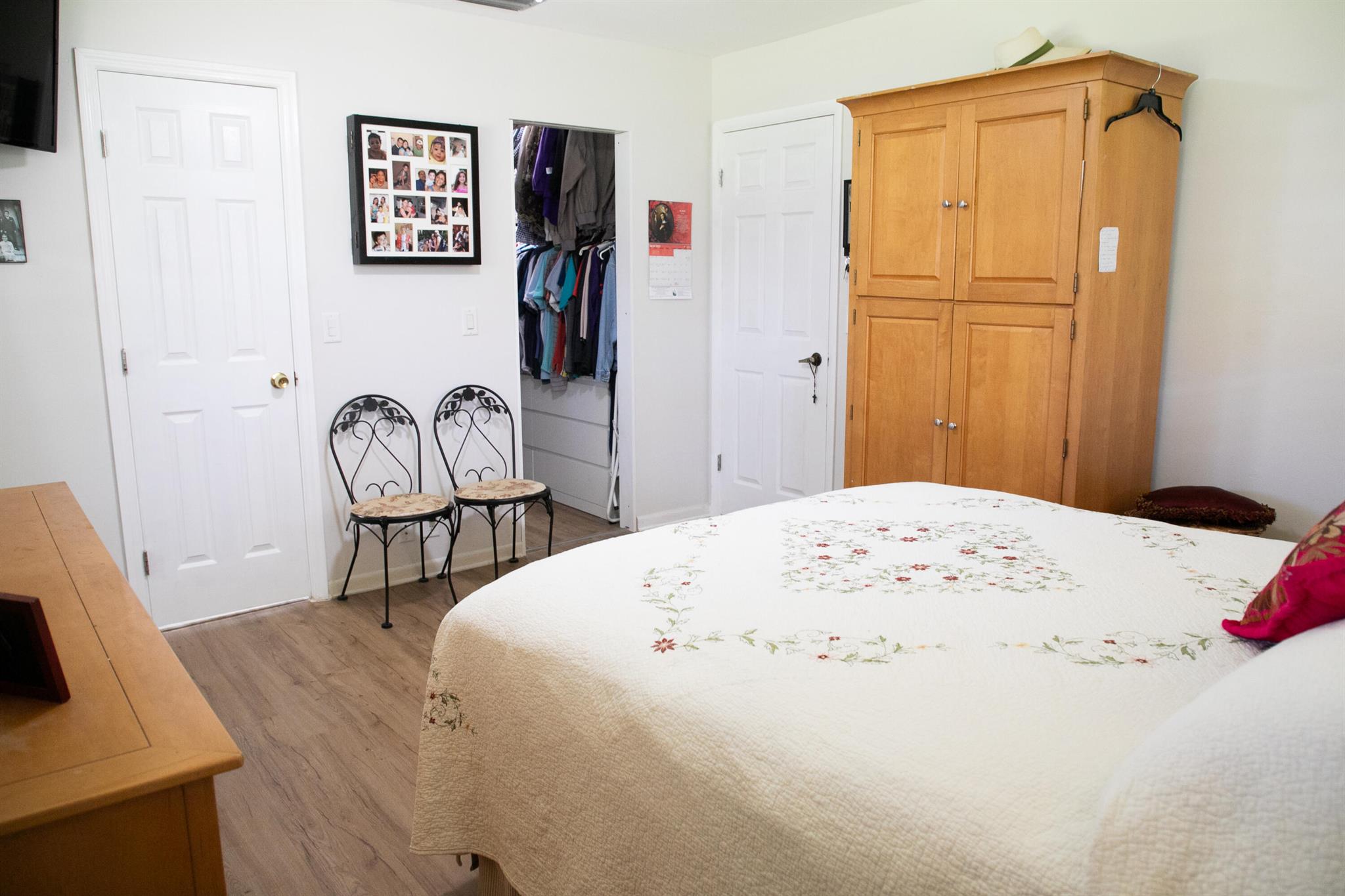 COUNTRY MANORS - Residential