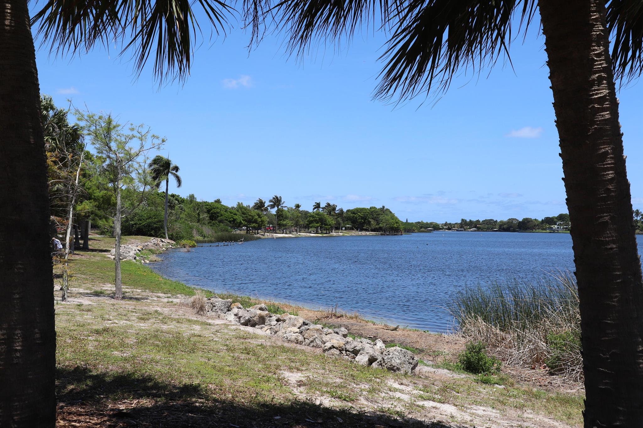 COUNTRY MANORS - Residential