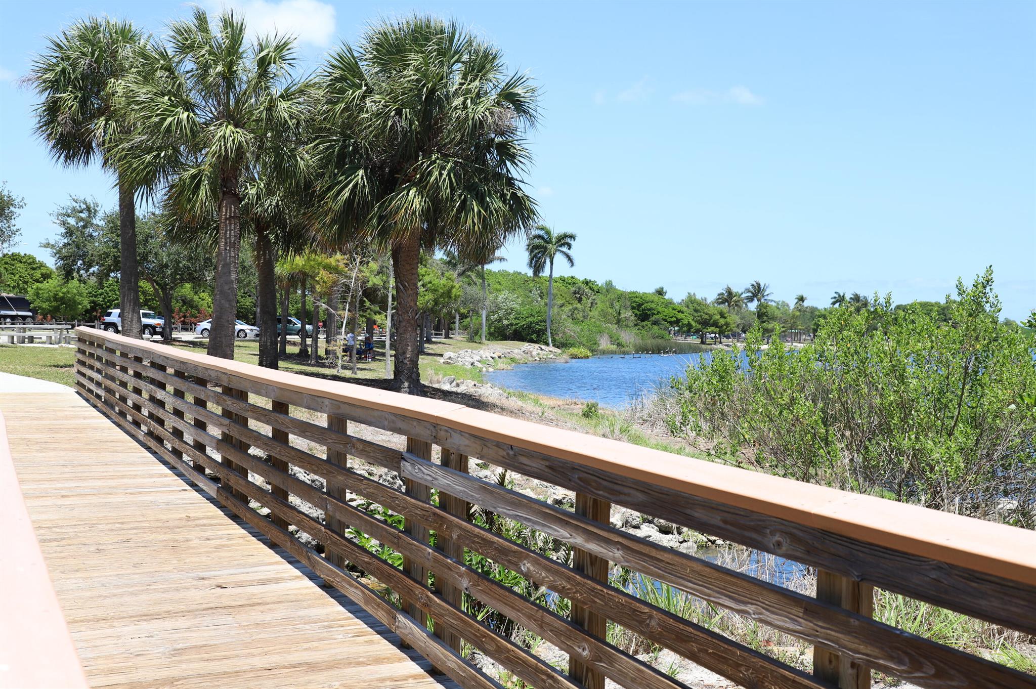 COUNTRY MANORS - Residential