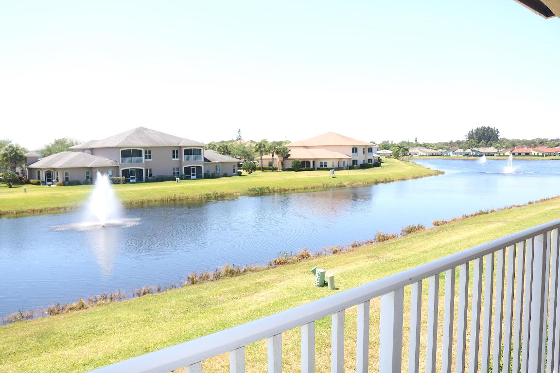THE LAKES AT THE SAVANNAHS CONDOMINIUM - Residential Lease