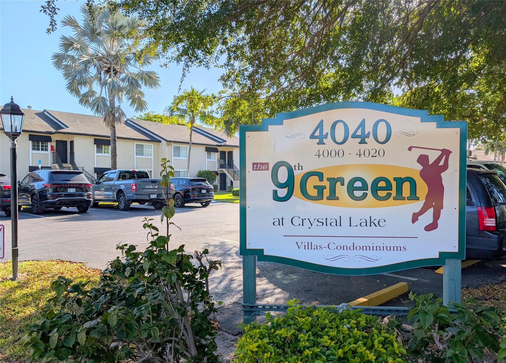 4040 Crystal Lake Dr 202