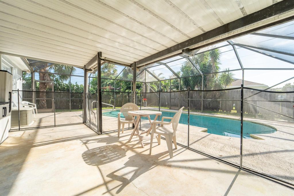 Photo of 539 Ivy Avenue, Palm Beach Gardens, FL 33410 (MLS # R11040796)